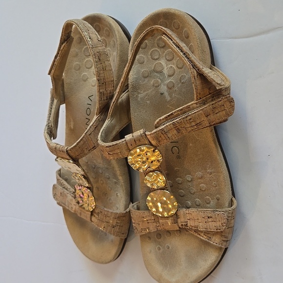 Vionic farra sandals Summer Shoes - Picture 3 of 8